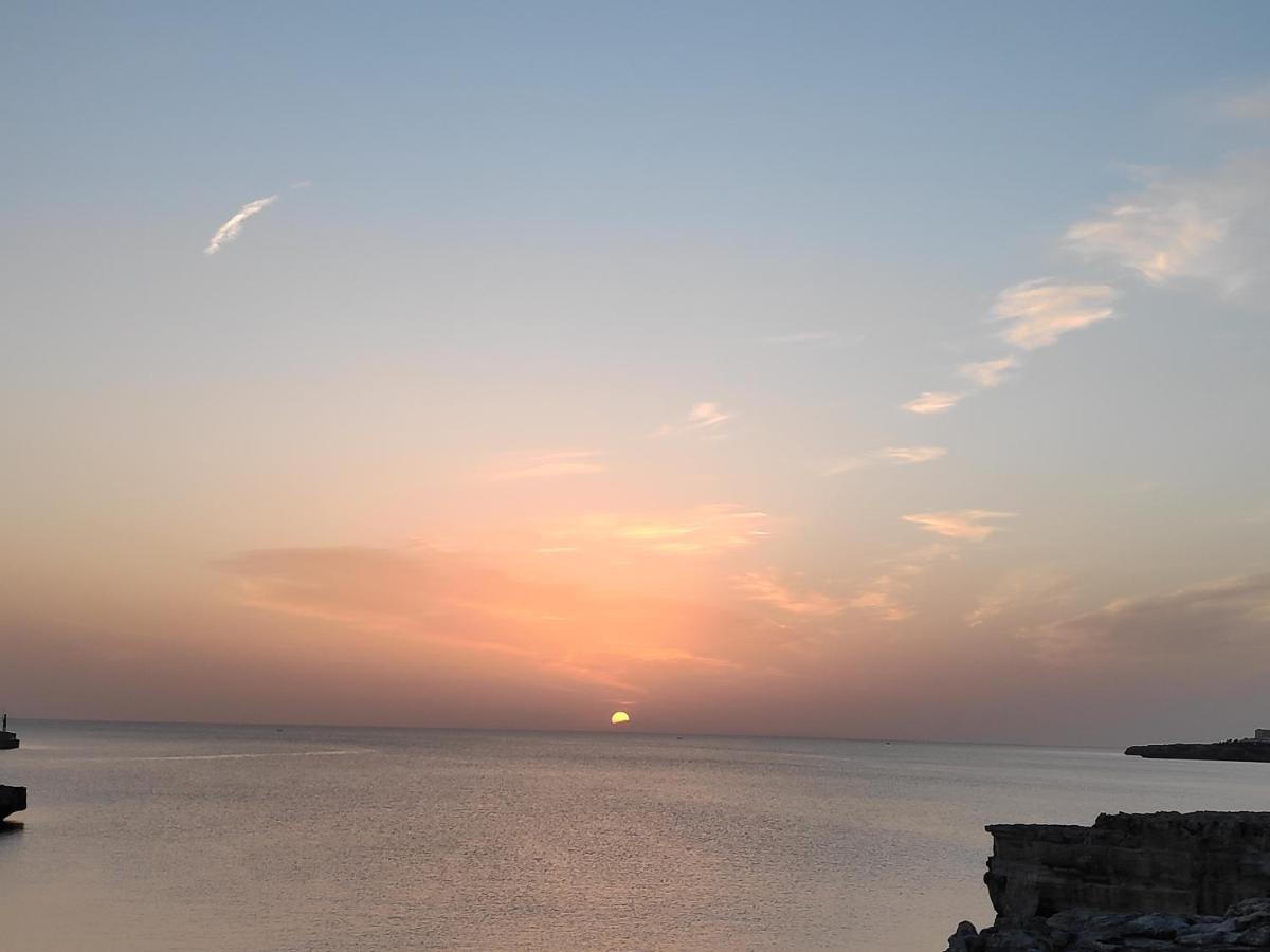 Villa Victor - Primera Linea Mar, Vista A Puesta De Sol 卡拉恩·布拉内斯 外观 照片