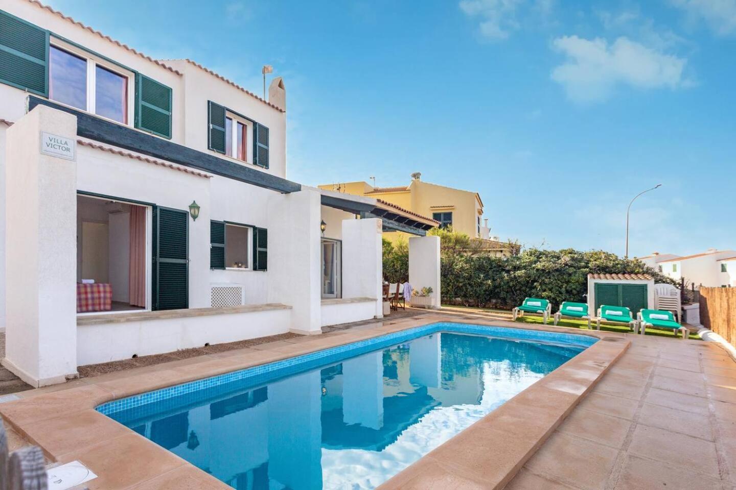 Villa Victor - Primera Linea Mar, Vista A Puesta De Sol 卡拉恩·布拉内斯 外观 照片