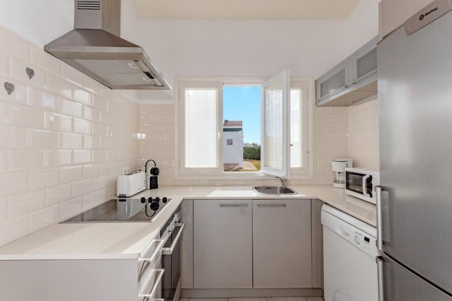 Villa Victor - Primera Linea Mar, Vista A Puesta De Sol 卡拉恩·布拉内斯 外观 照片