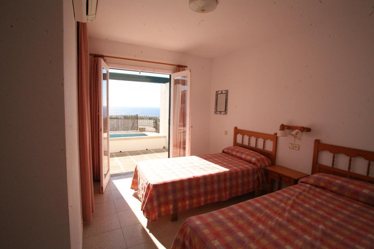 Villa Victor - Primera Linea Mar, Vista A Puesta De Sol 卡拉恩·布拉内斯 外观 照片